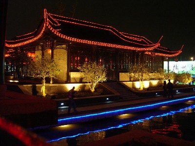 A closer view of Yangzhou lighting