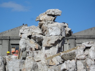 You guessed right ! it took a lot of experienced thinking on the part of Chinese Artisans, to cap this mountain.