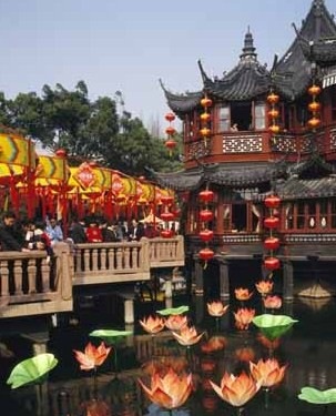 Hu Xin Ting in the Yuyuan Chinese garden, Shanghai