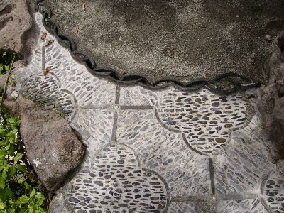 Chinese garden courtyard close-up.