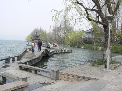 West Lake zig-zag bridge.