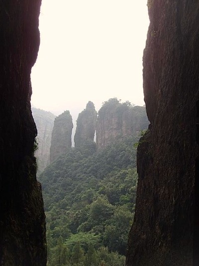 Double Bamboo Peaks in the Lingfeng Yangdang Mountain.